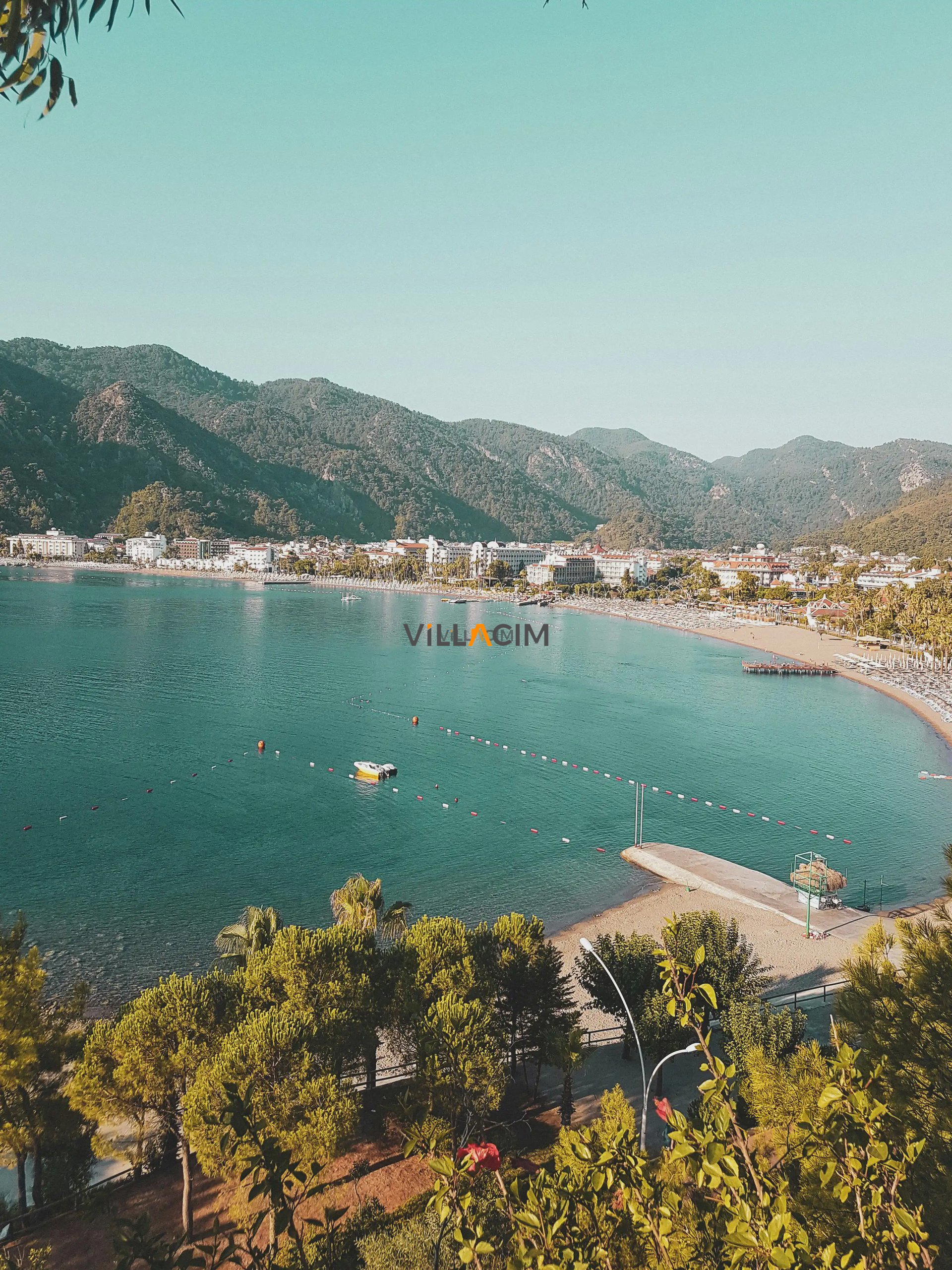İçmeler Plajı Rehberi: Marmaris'in Sevilen Aile Koyu