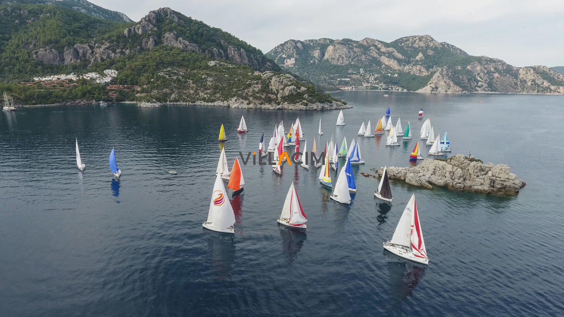 Bozburun Tatil Rehberi: Marmaris'in Gölgesinde Kalan Yelken Cenneti