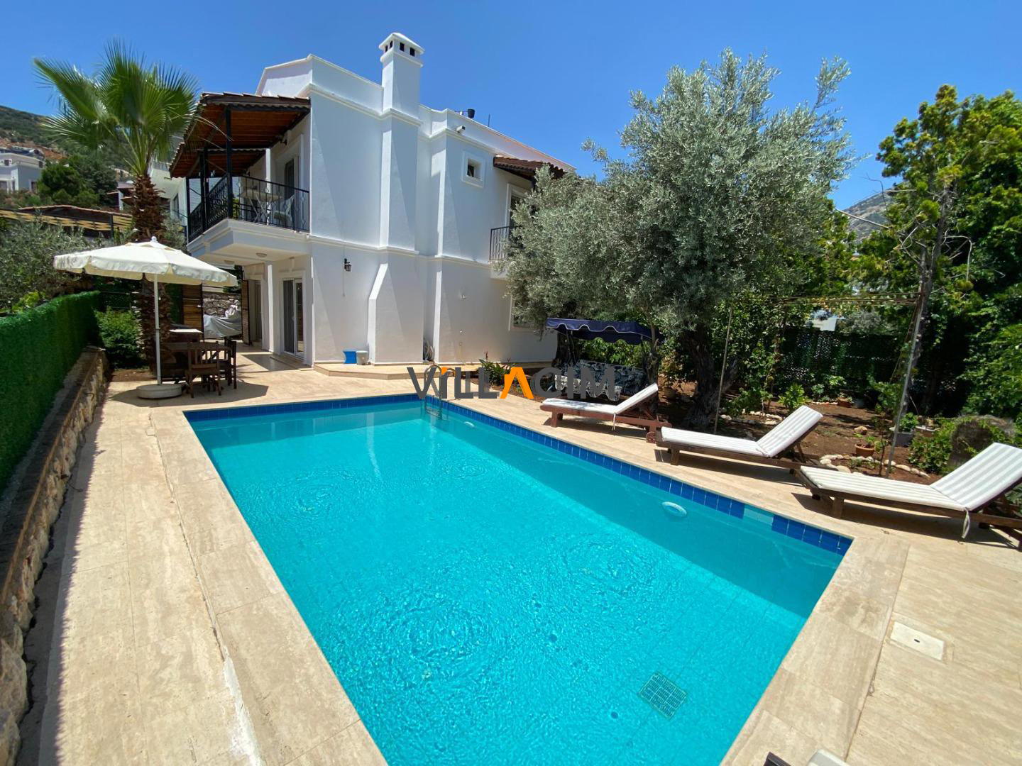 Villa Leton Kleon 2