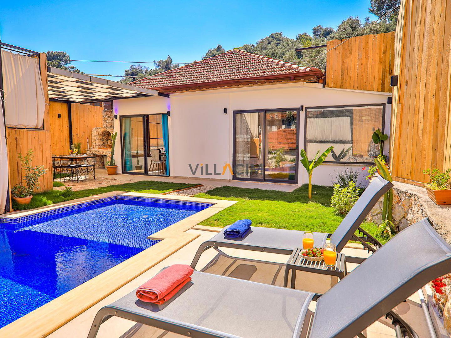 Villa Flower Aras