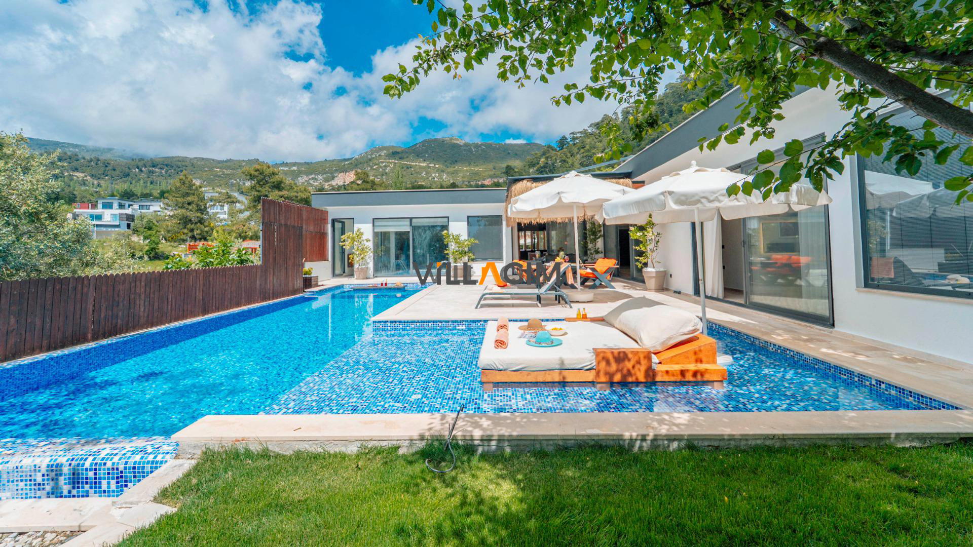 Villa Aqua Luxury