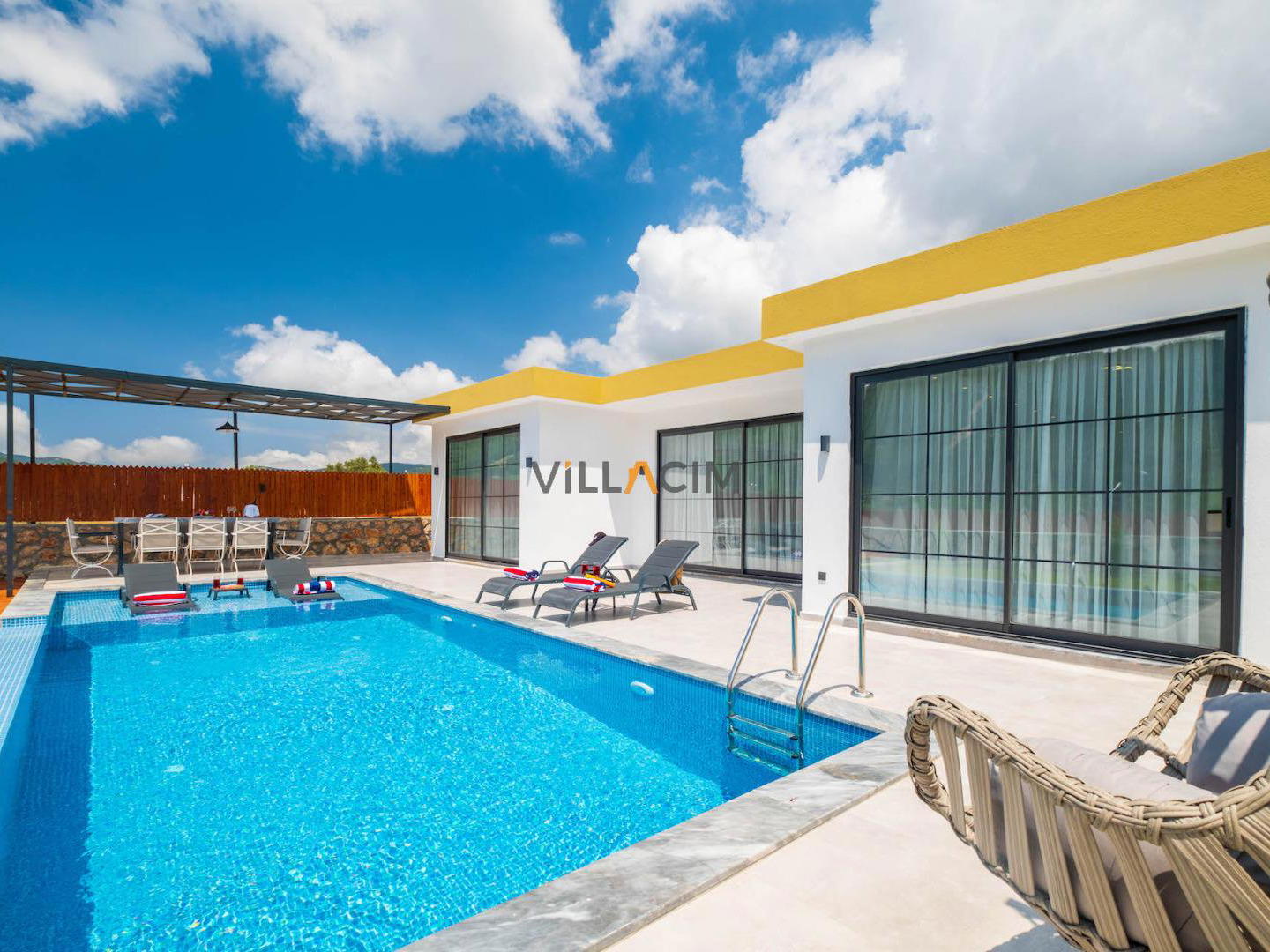 Villa Mavin 2