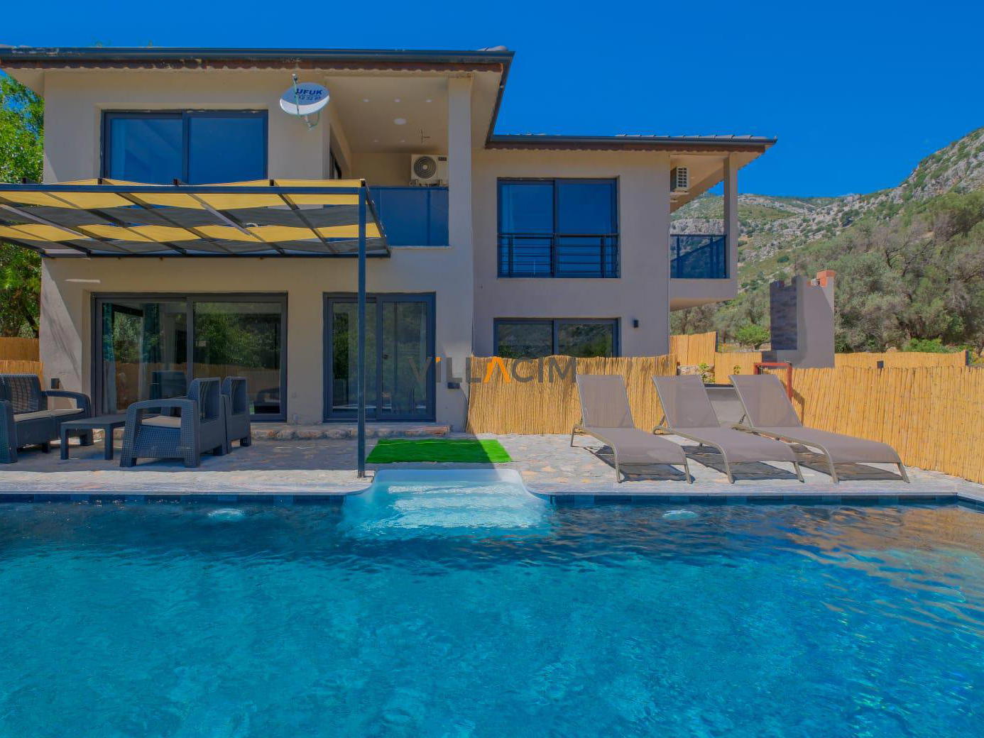 Villa Rahat