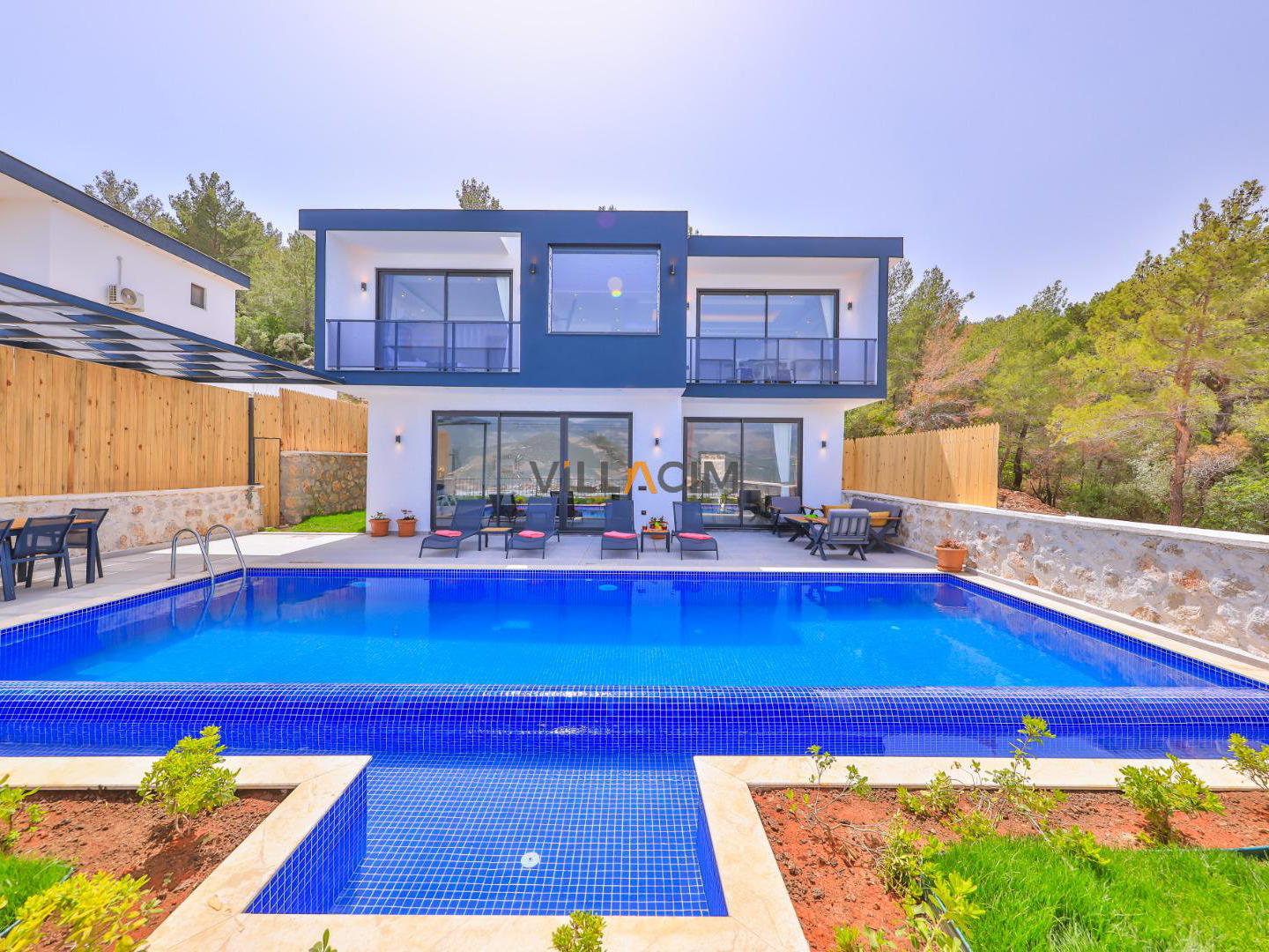 Villa Pika Trio