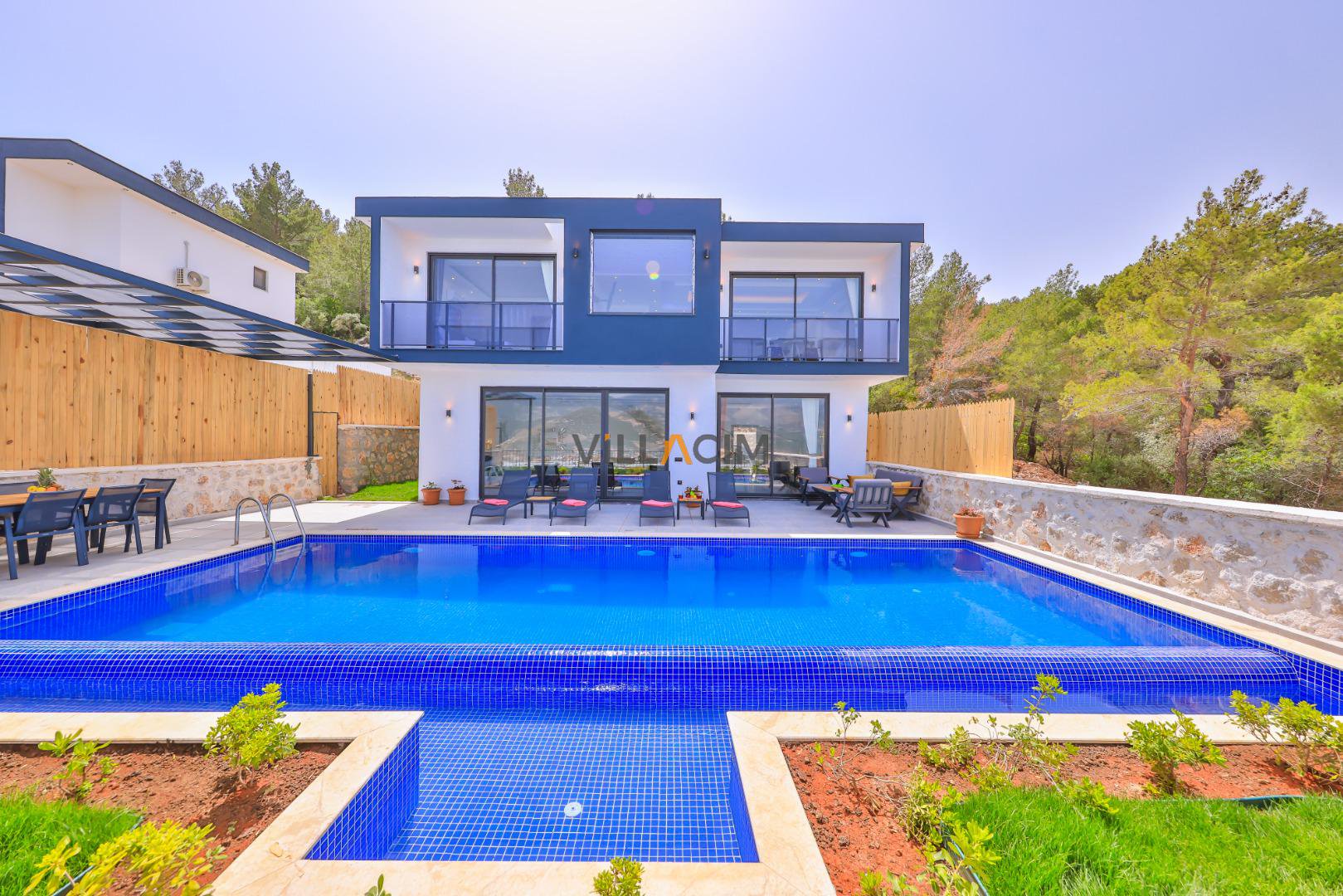 Villa Pika Trio