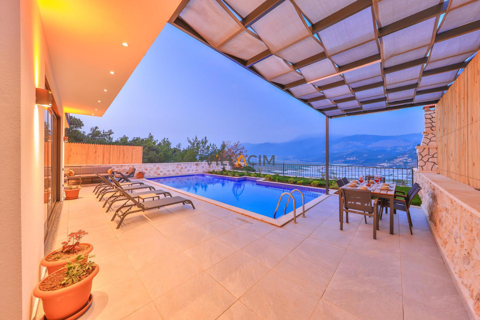 Villa Pika Trio