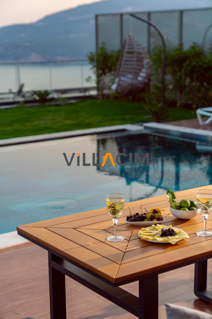 Villa Aura B