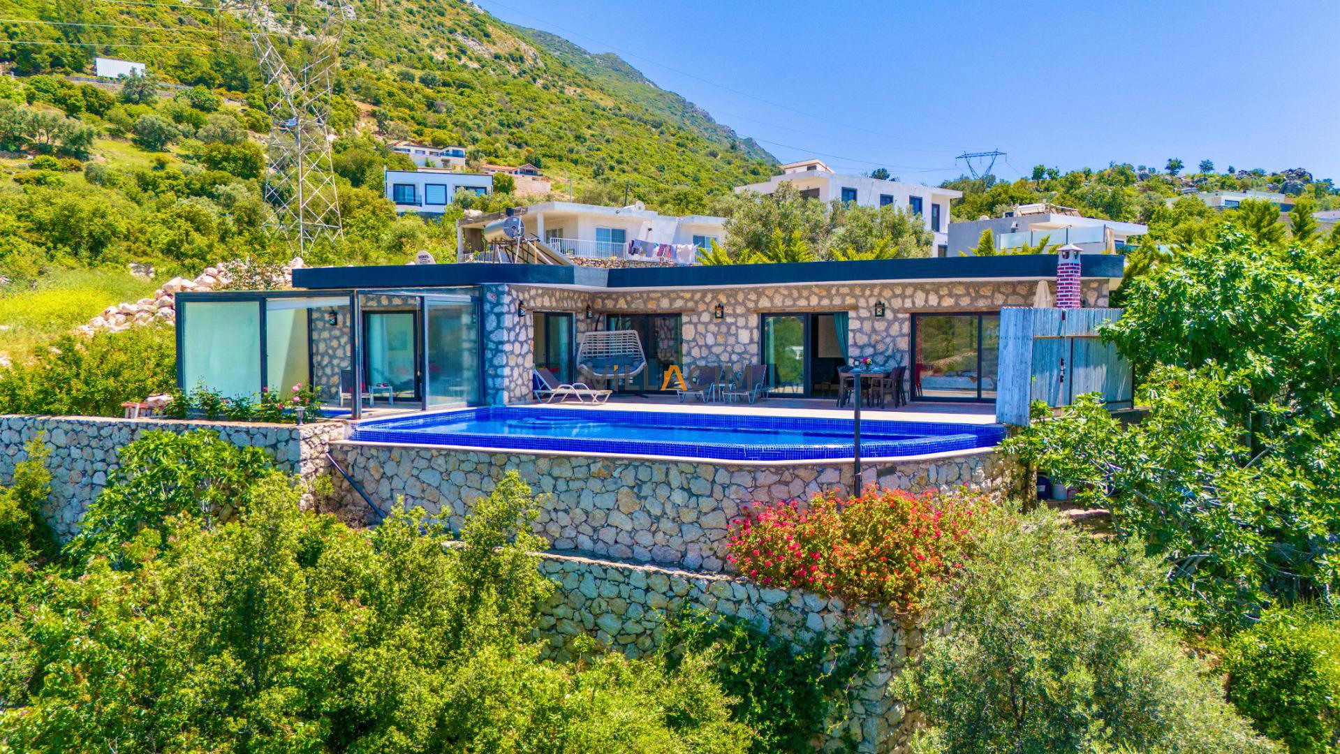 Villa Tropik