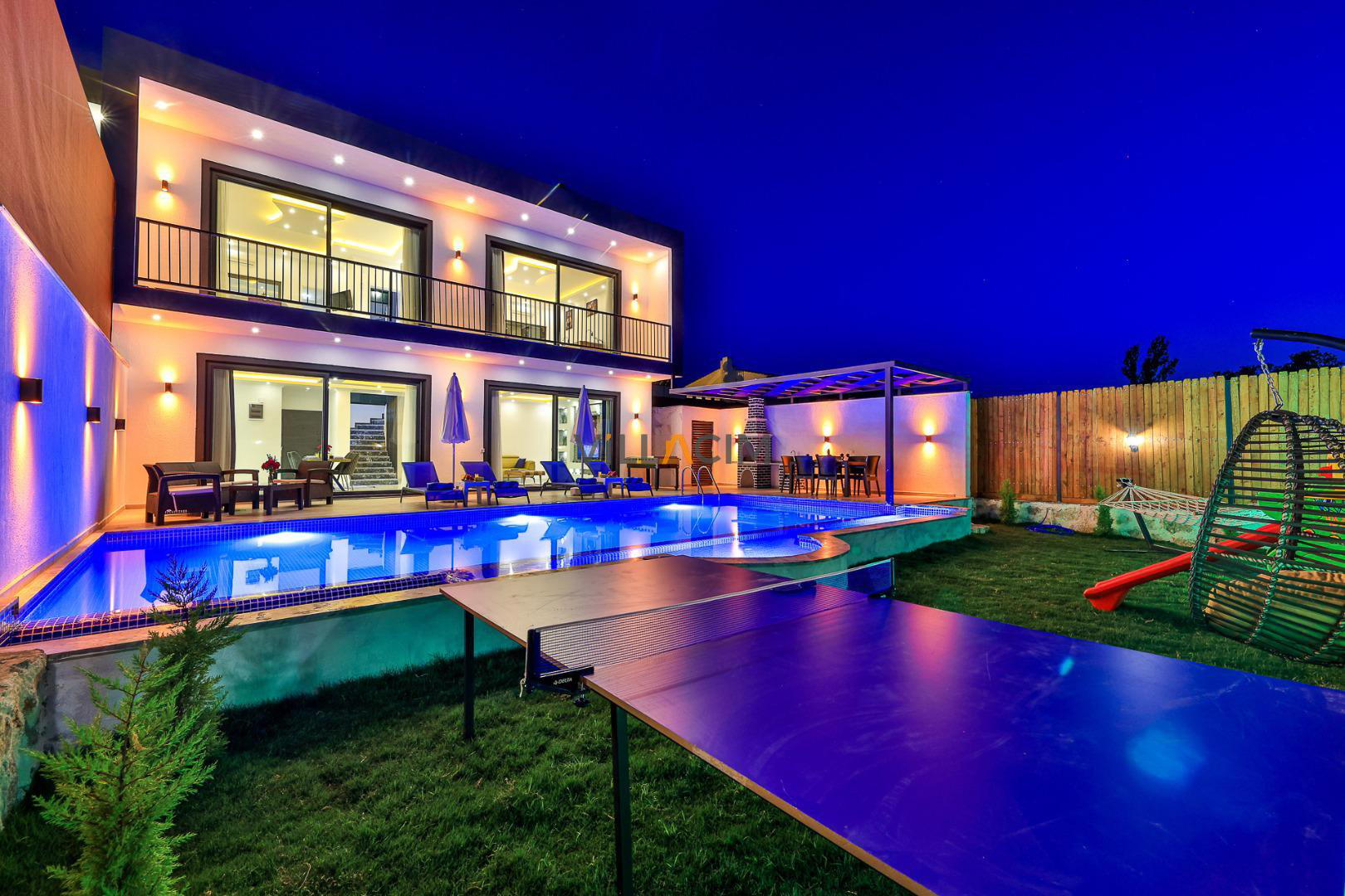 Villa White Castle