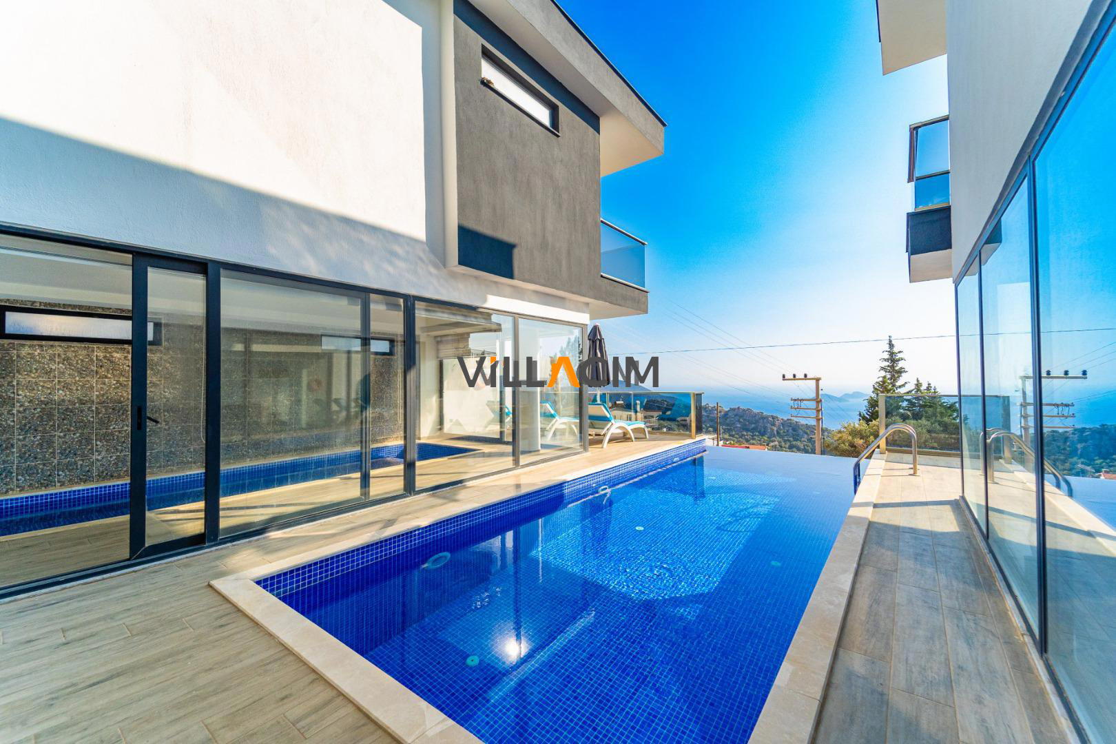 Zümrüt Batı