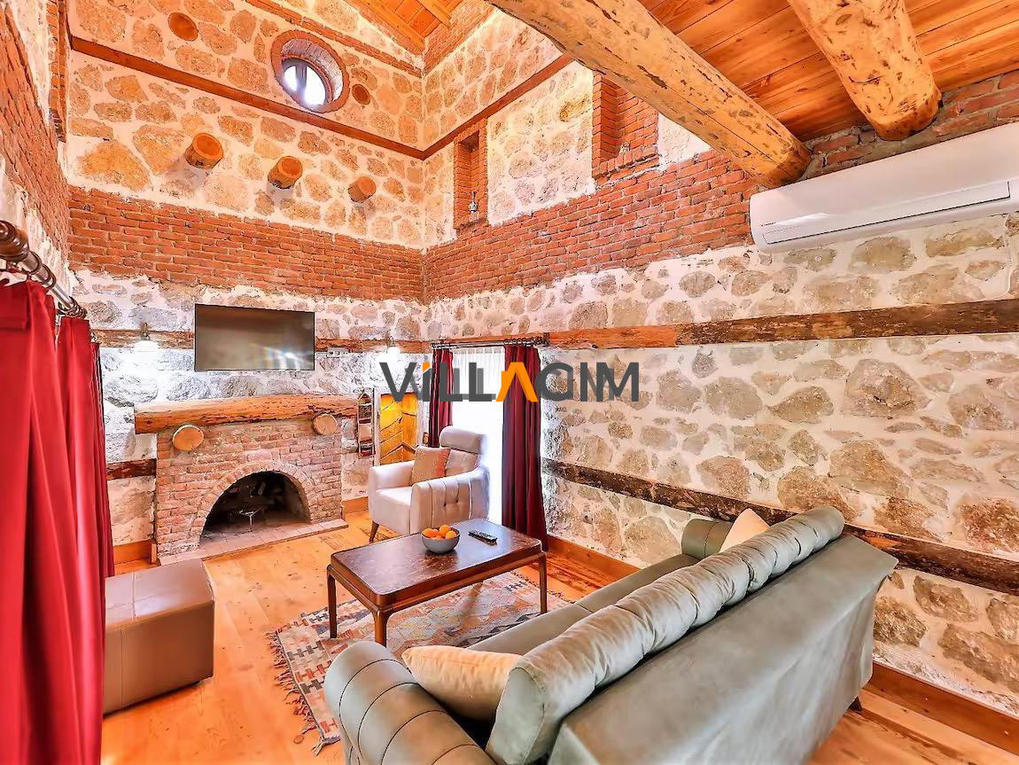 Apart Beka Stone House