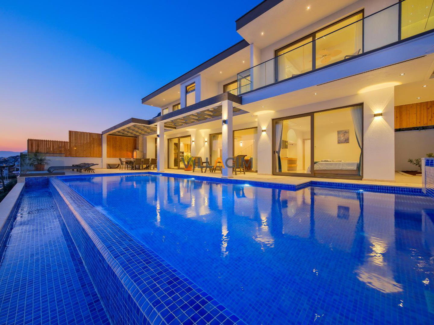 Villa Magic Life