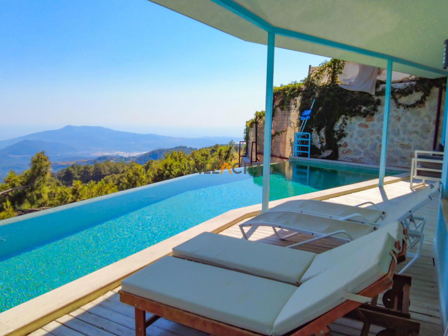 Villa Hiraya 4