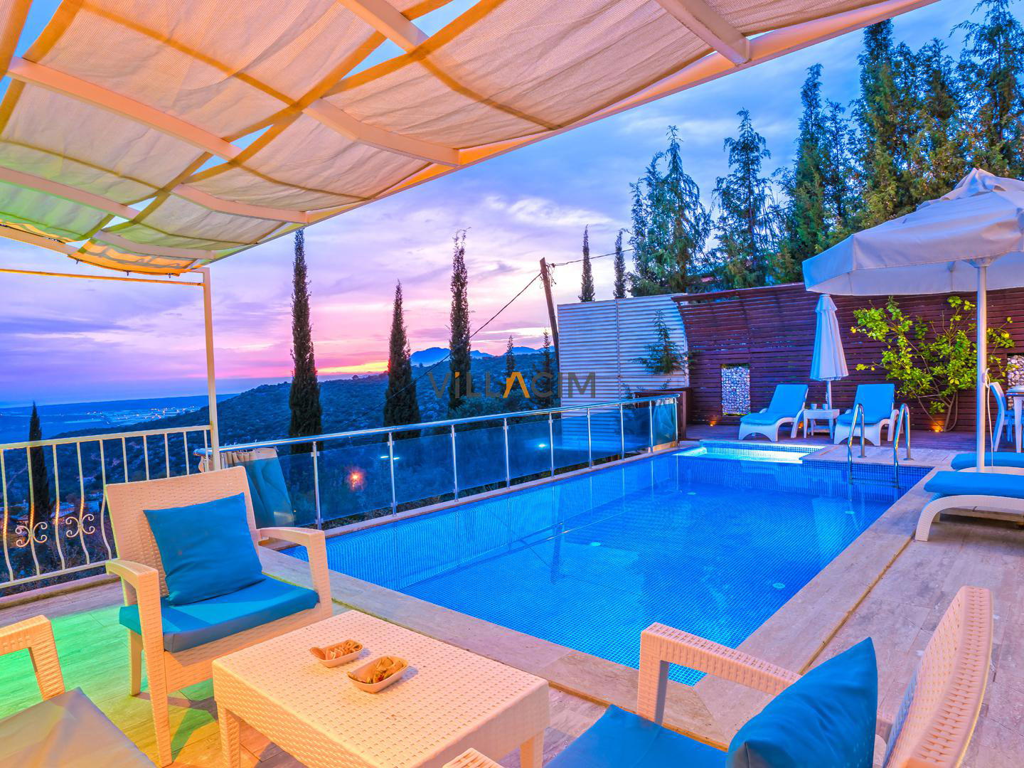 Villa Mono