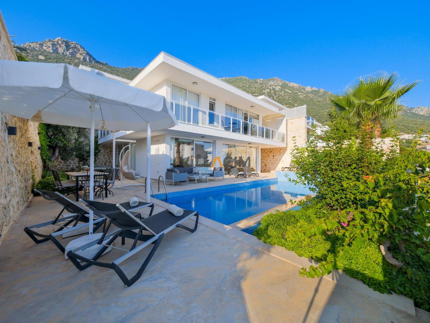 Villa Lumi 1