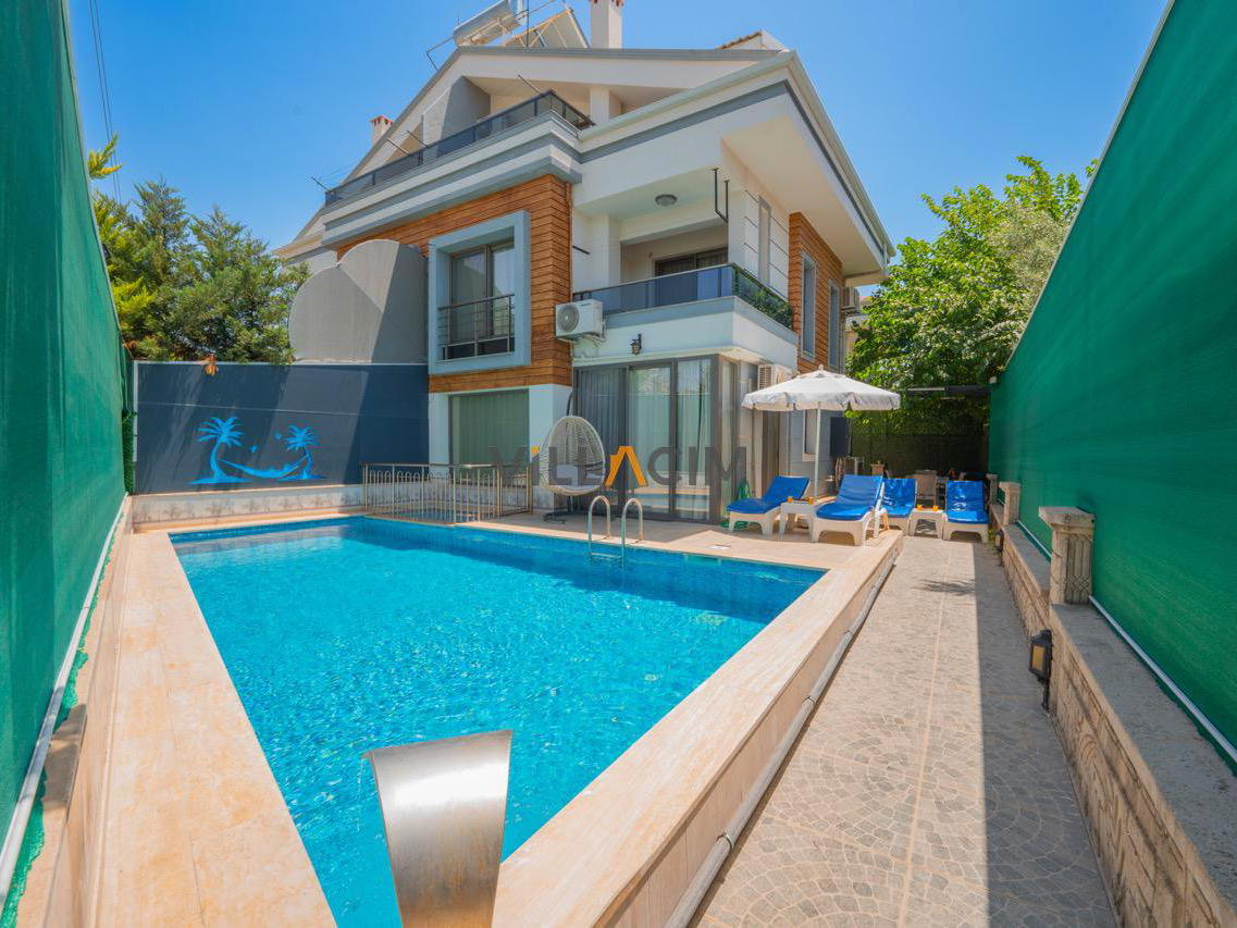 Villa Batı