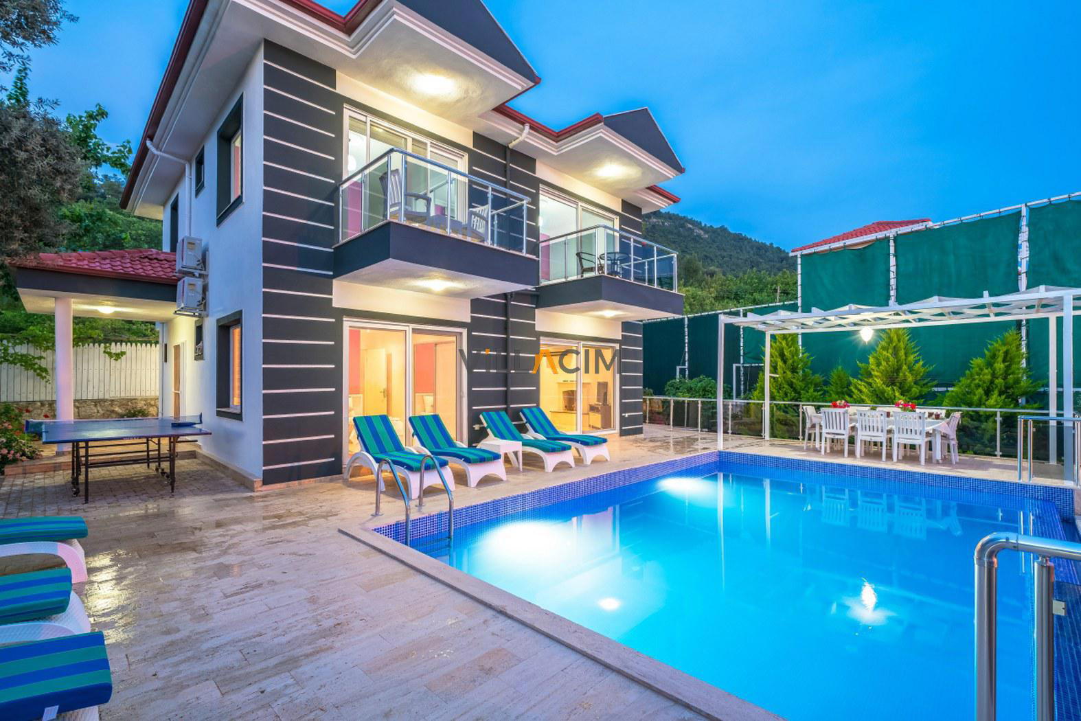 Villa Ekru