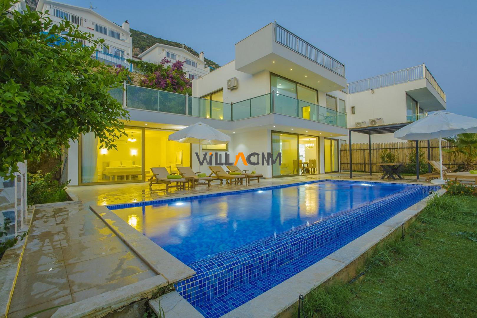 Villa Mad Max
