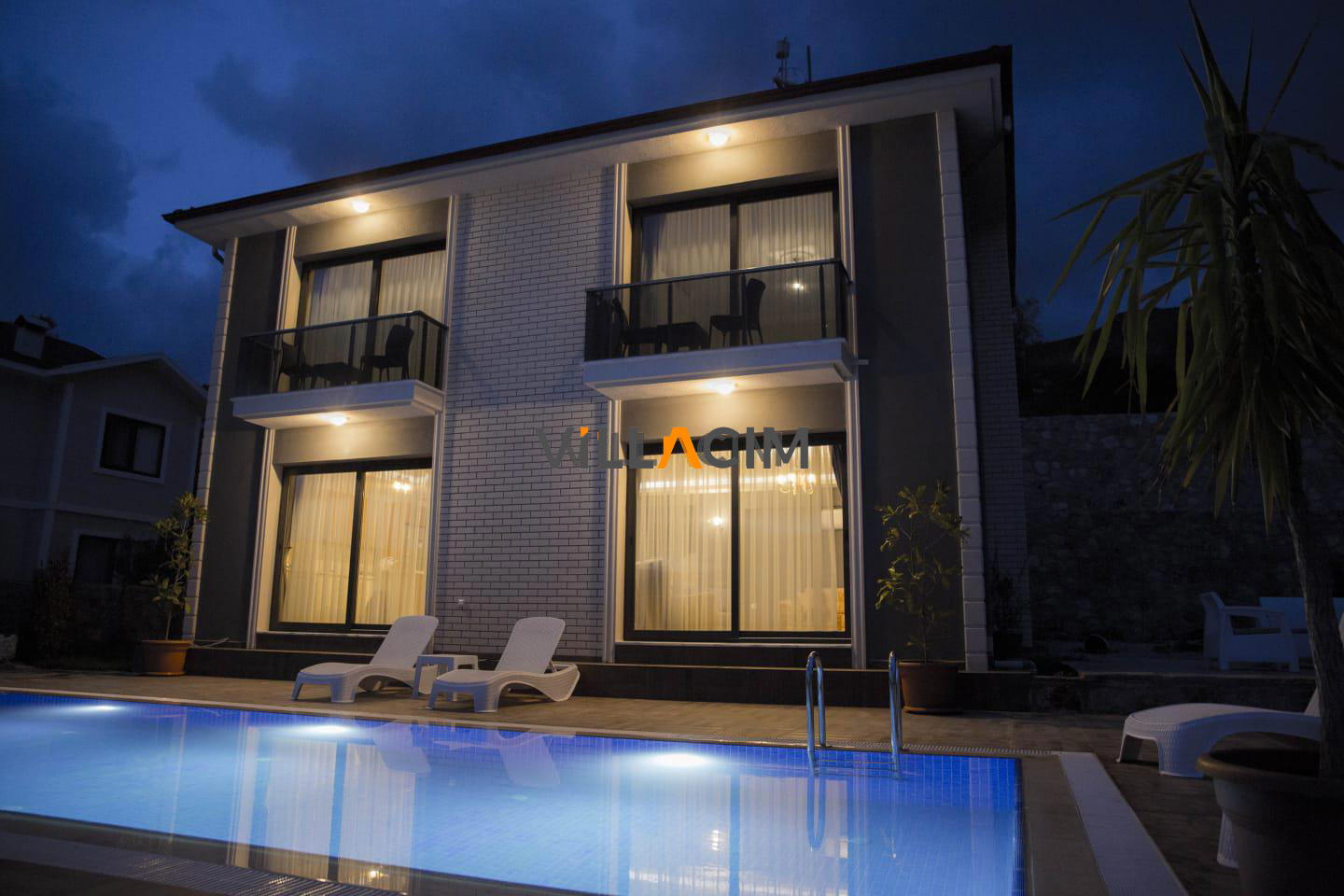 Villa Kızıl Mavi