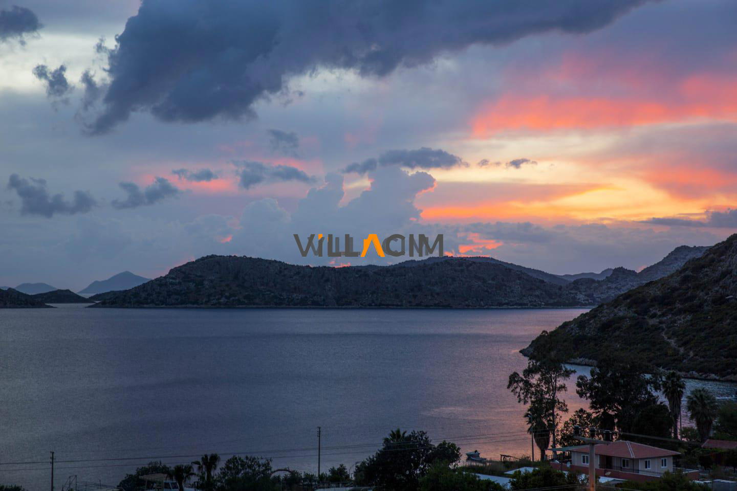 Villa Kızıl Mavi