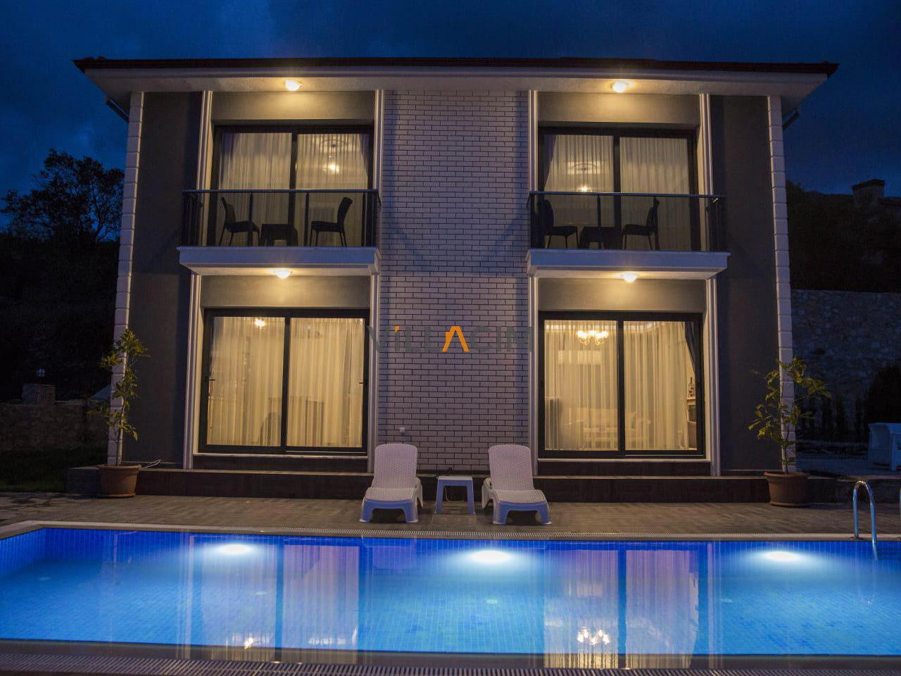 Villa Kızıl Mavi