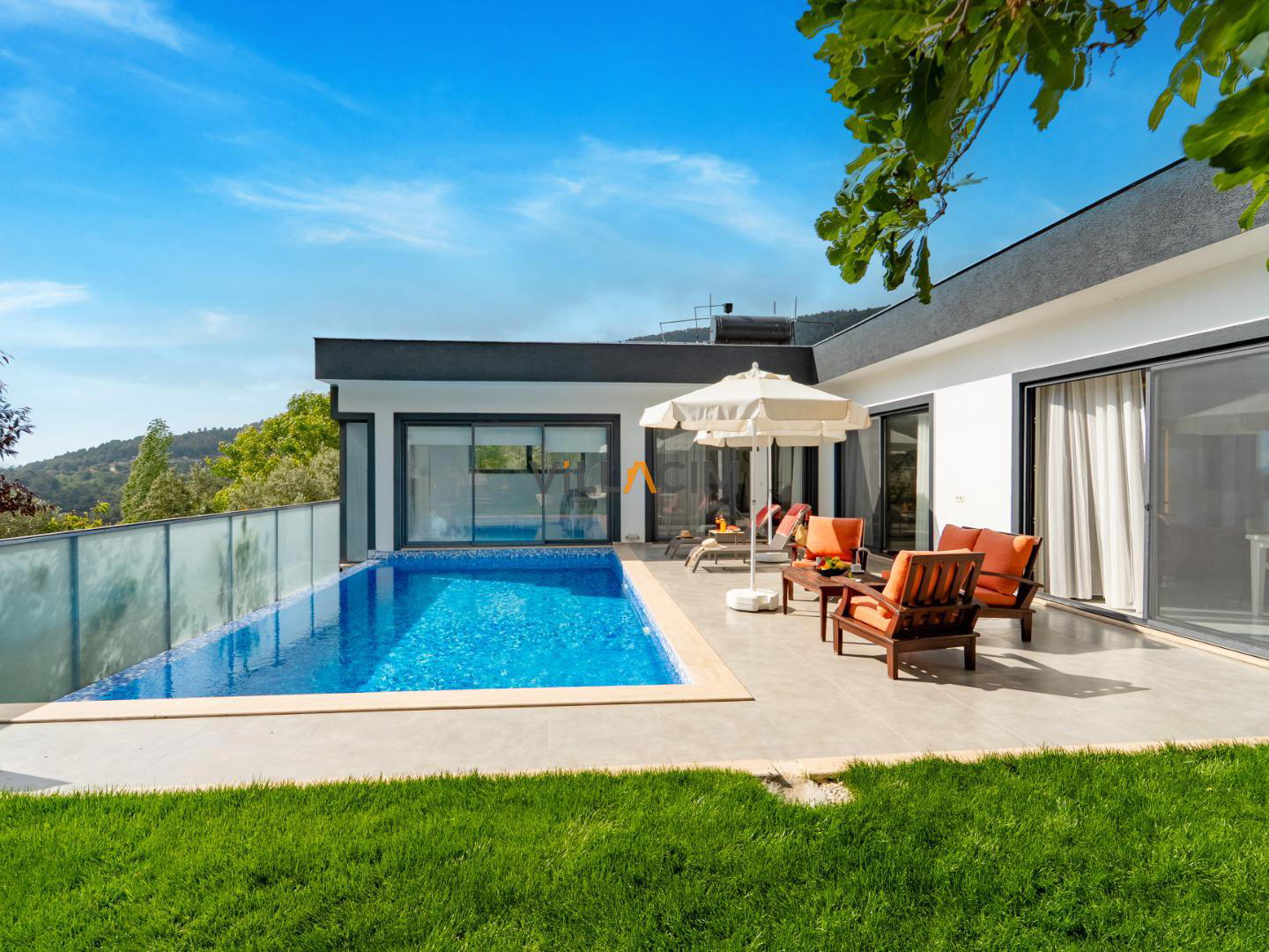 Villa Aqua