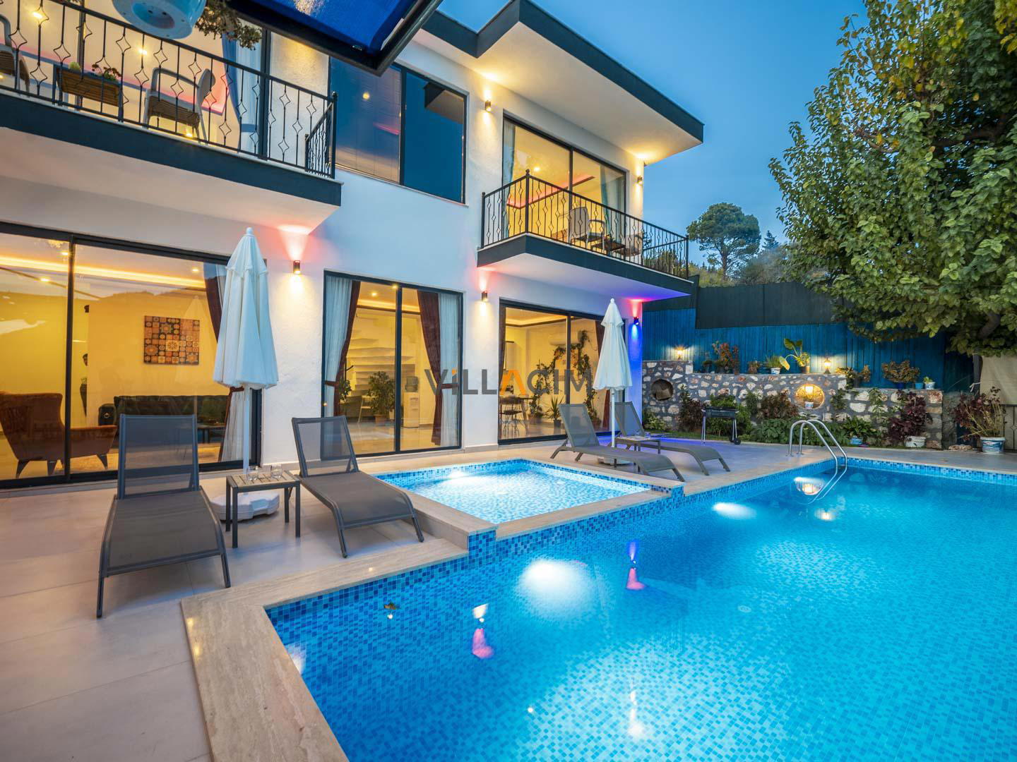 Villa Karadayı Duo