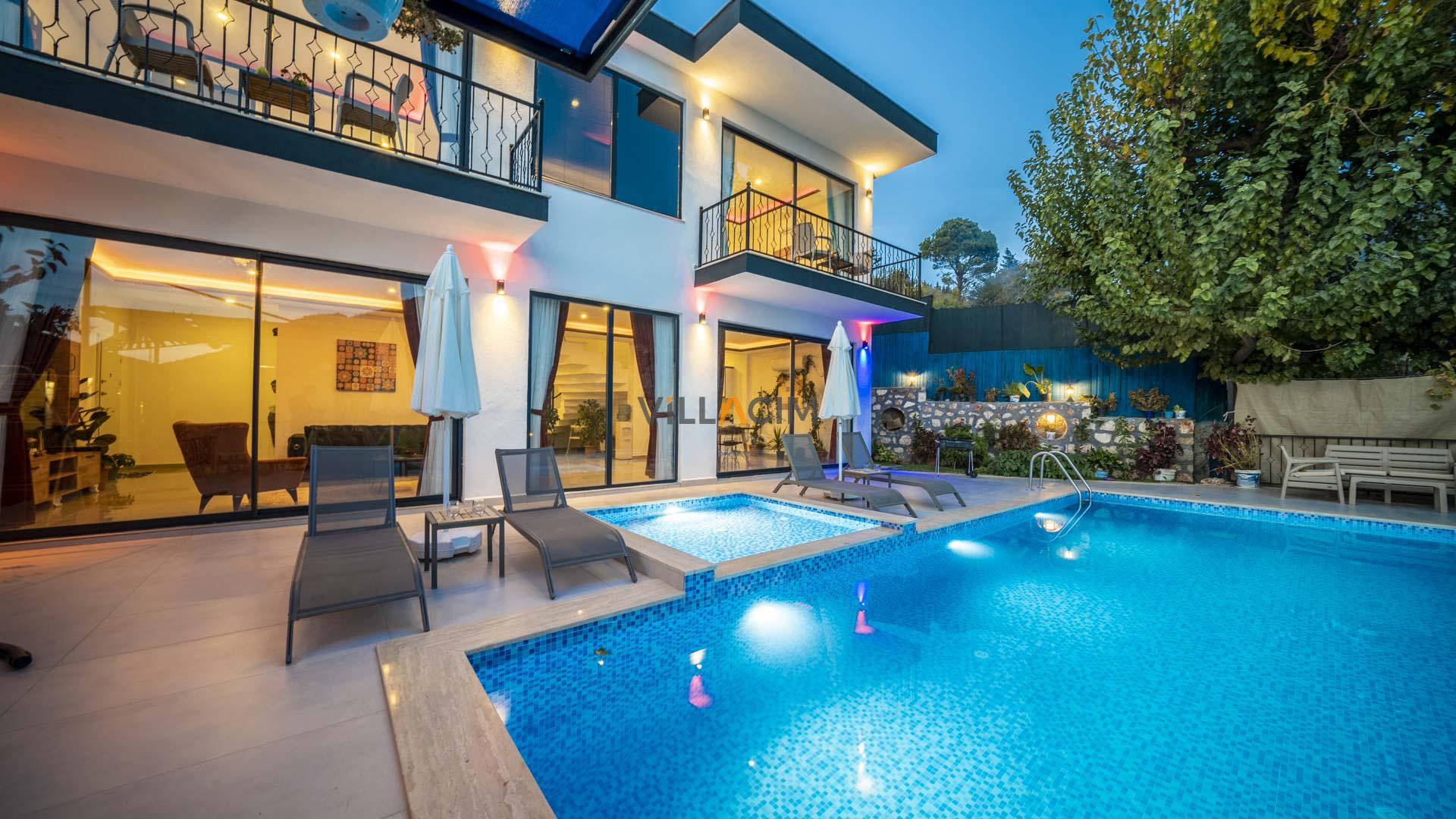 Villa Karadayı Duo
