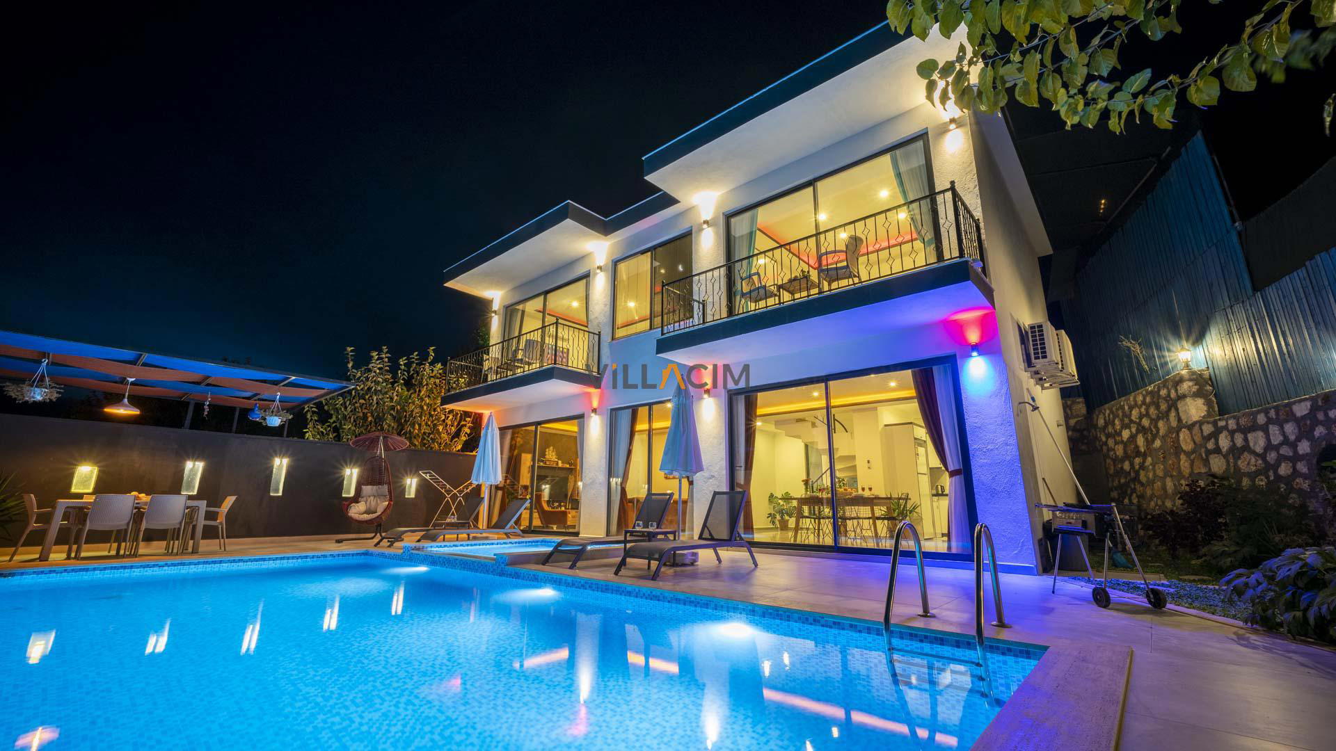 Villa Karadayı Duo
