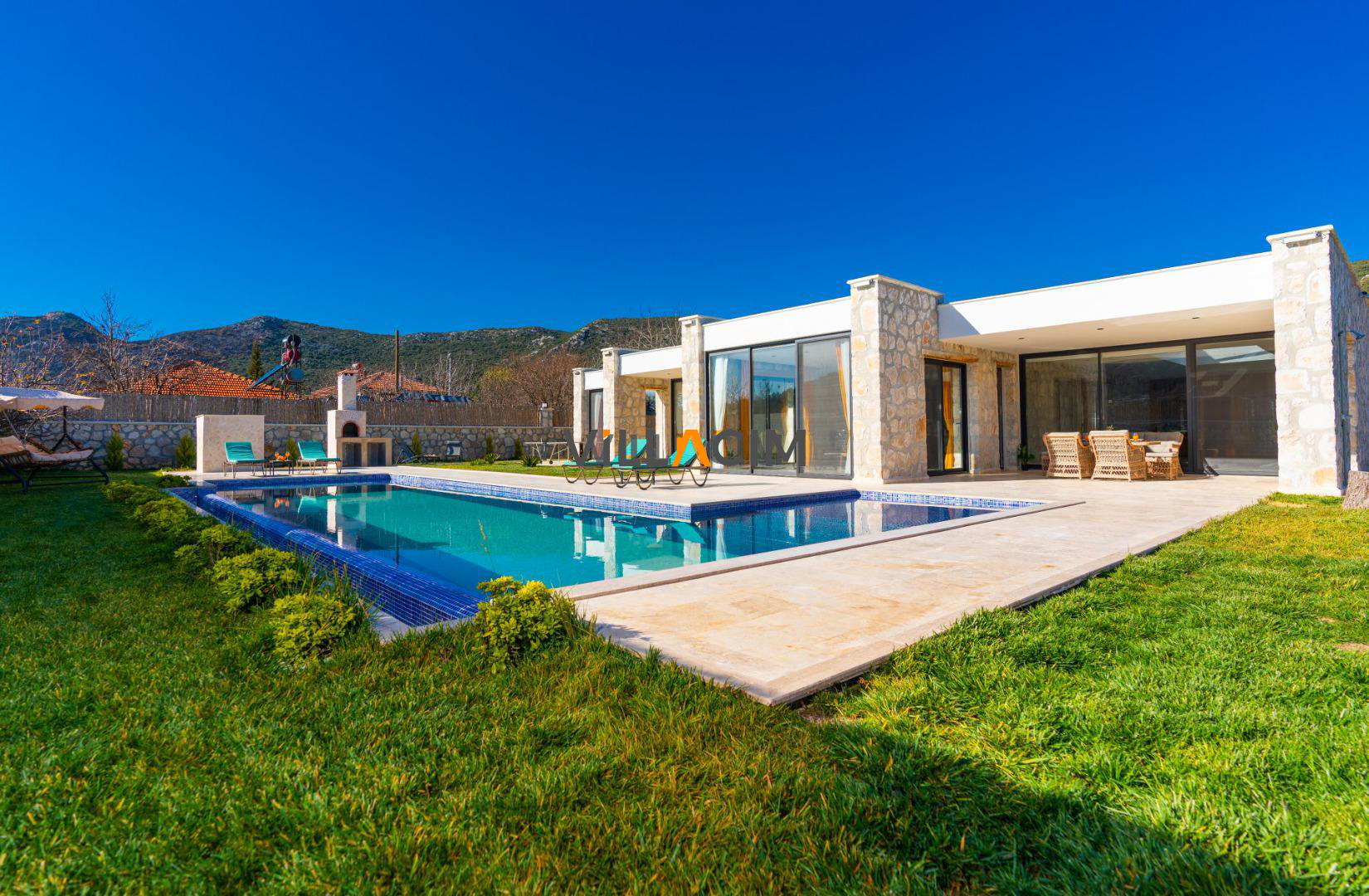 Villa Web