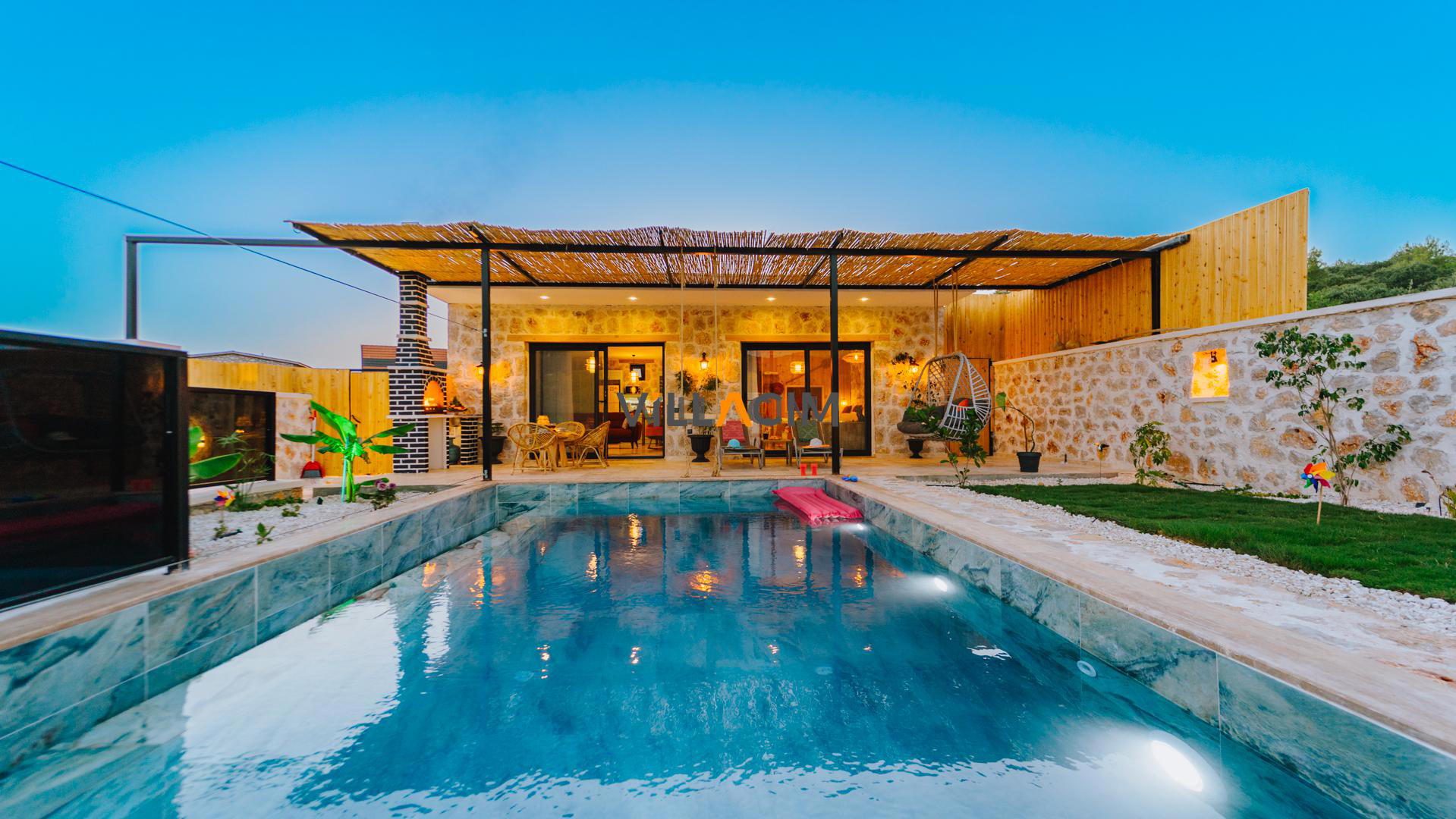 Villa Sanedan Luxury