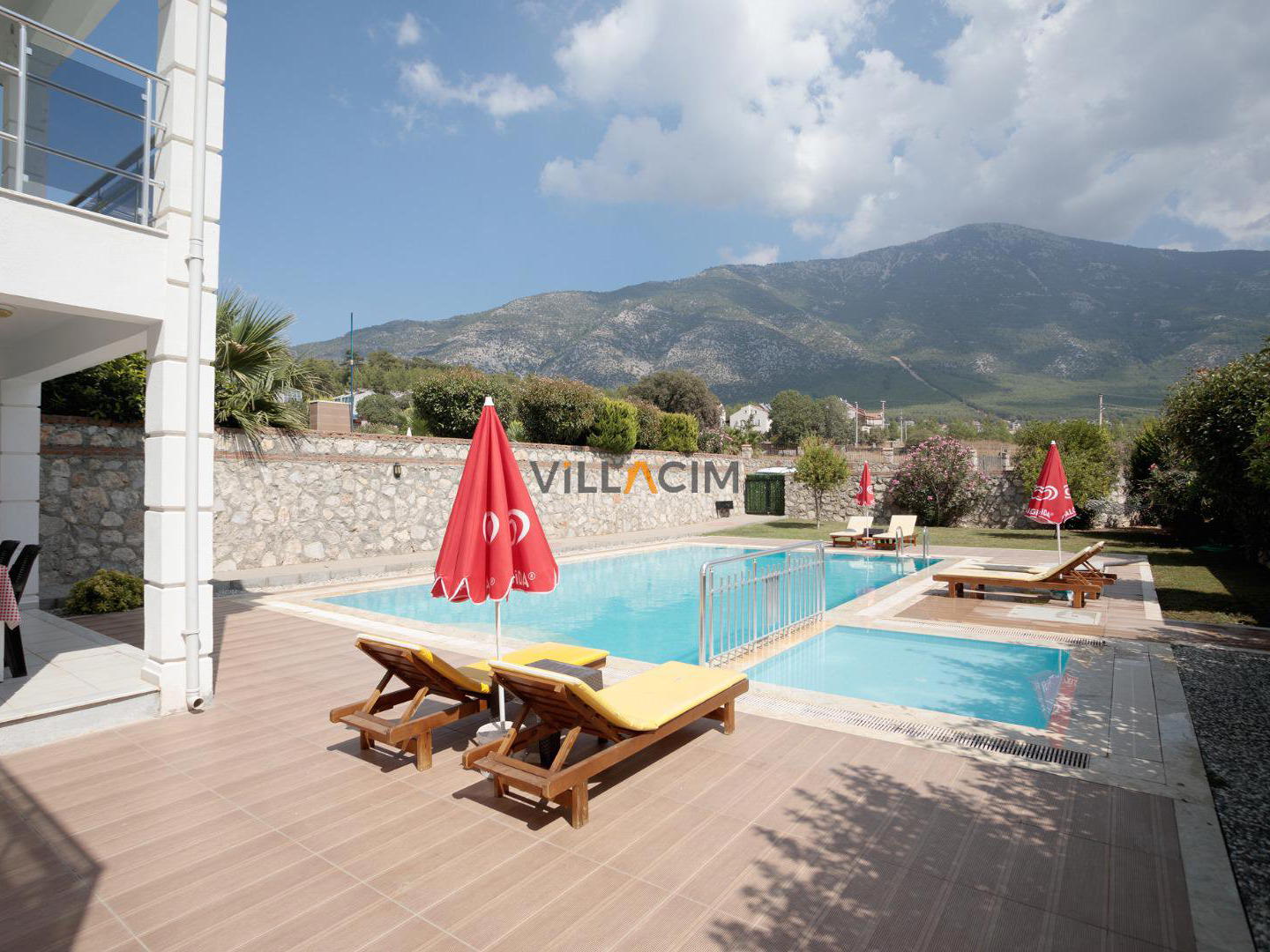 Villa Dera 1