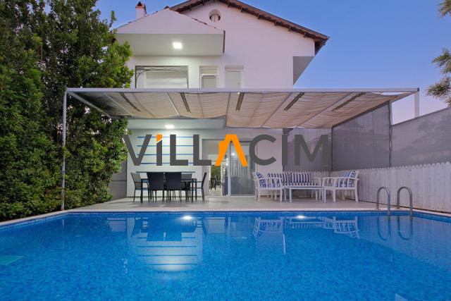 Villa Fiona Çalış