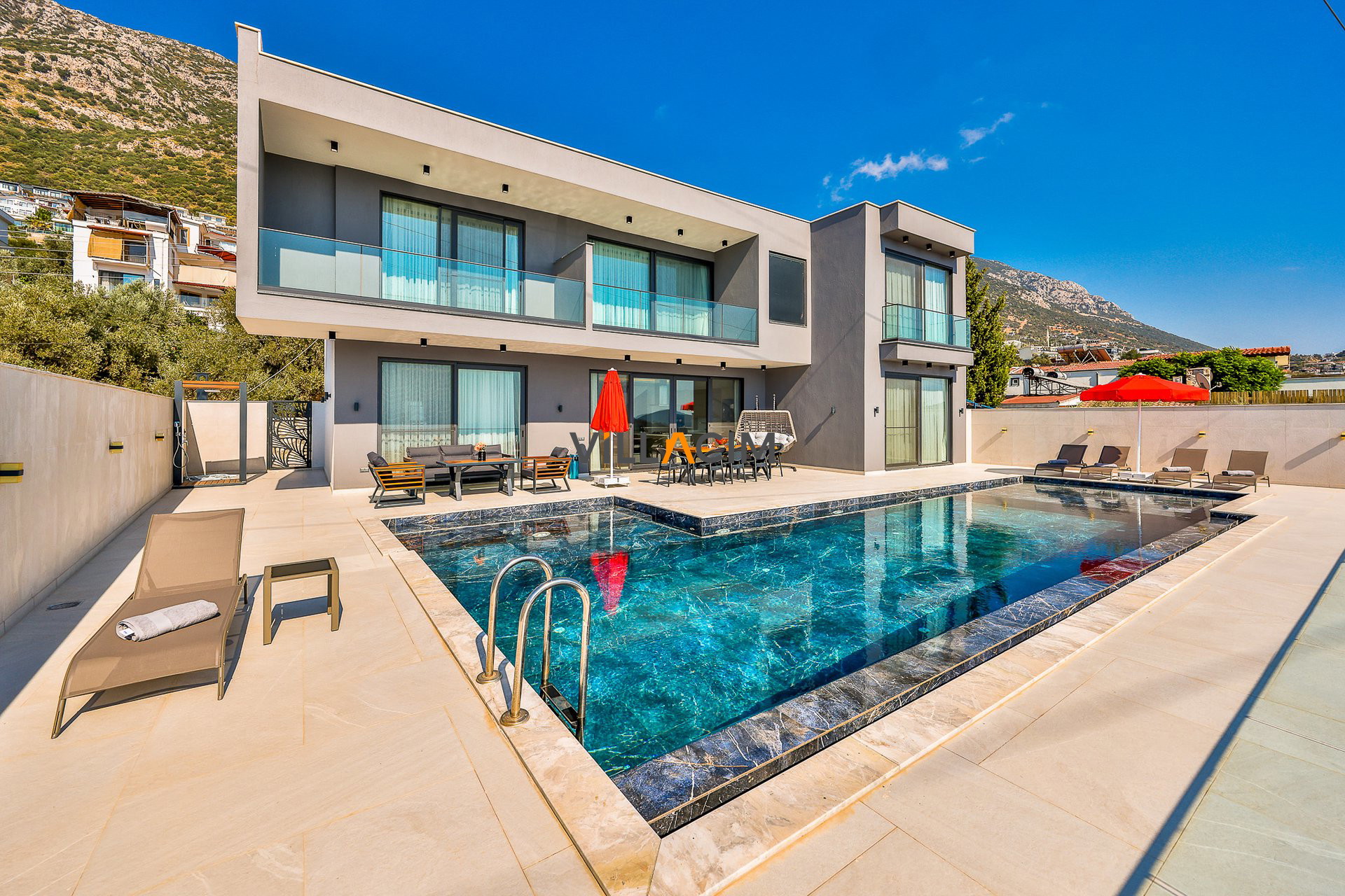 Villa Pointer 4