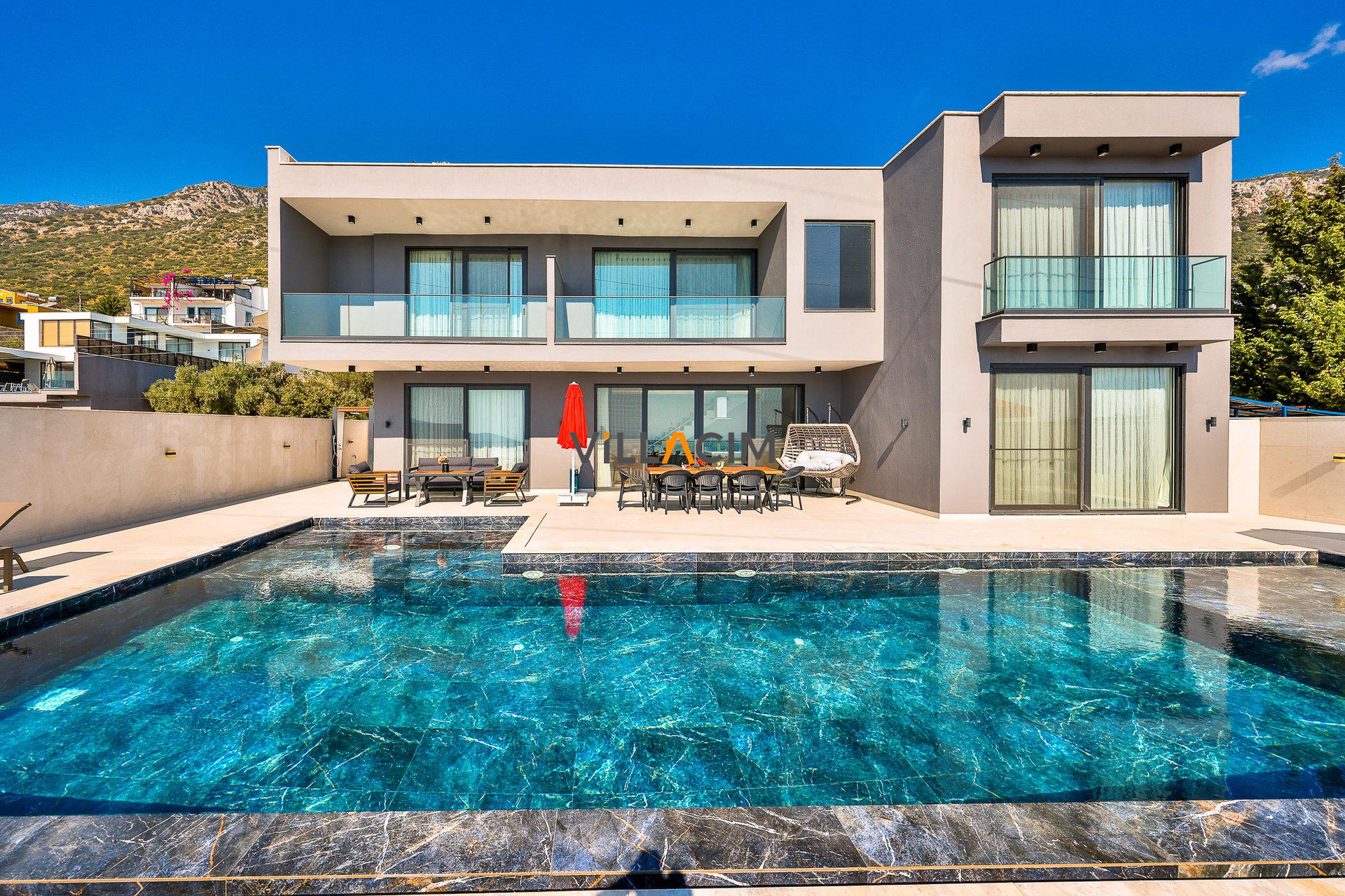 Villa Pointer 4