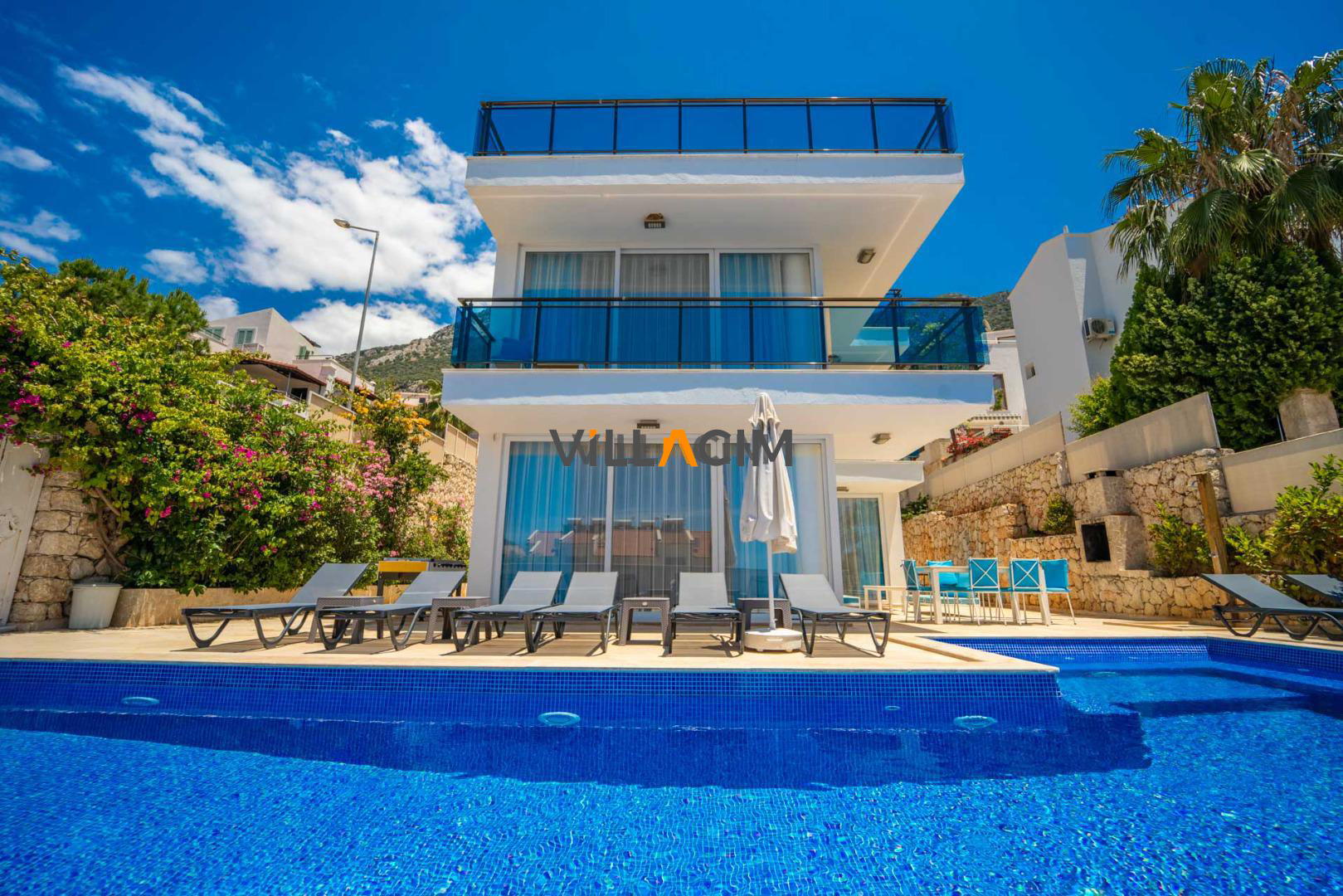 Villa Trios