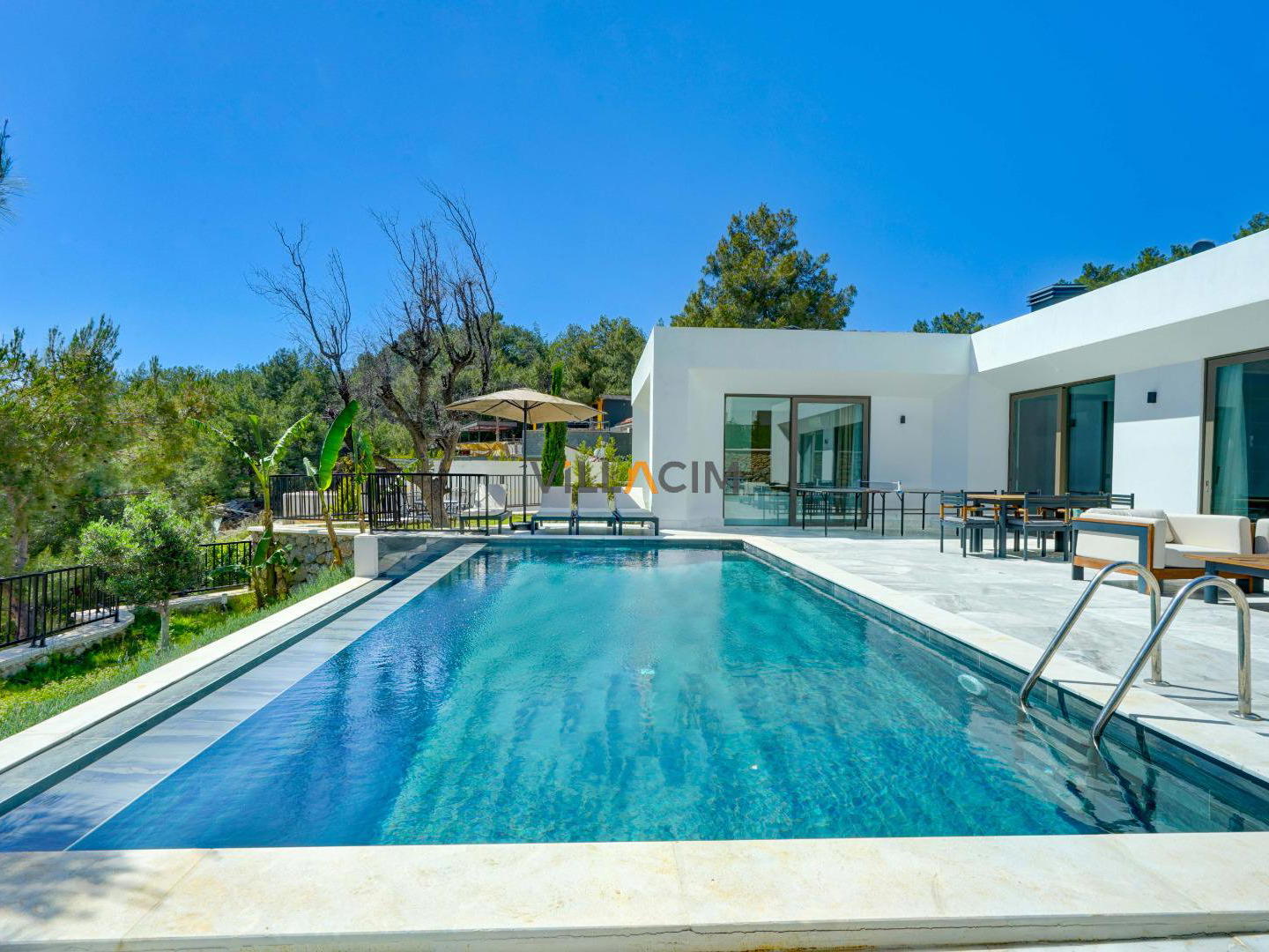 Villa Earth 7
