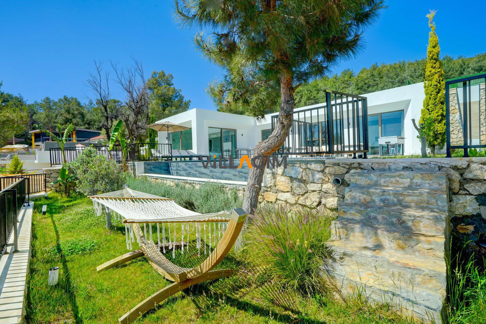 Villa Earth 7