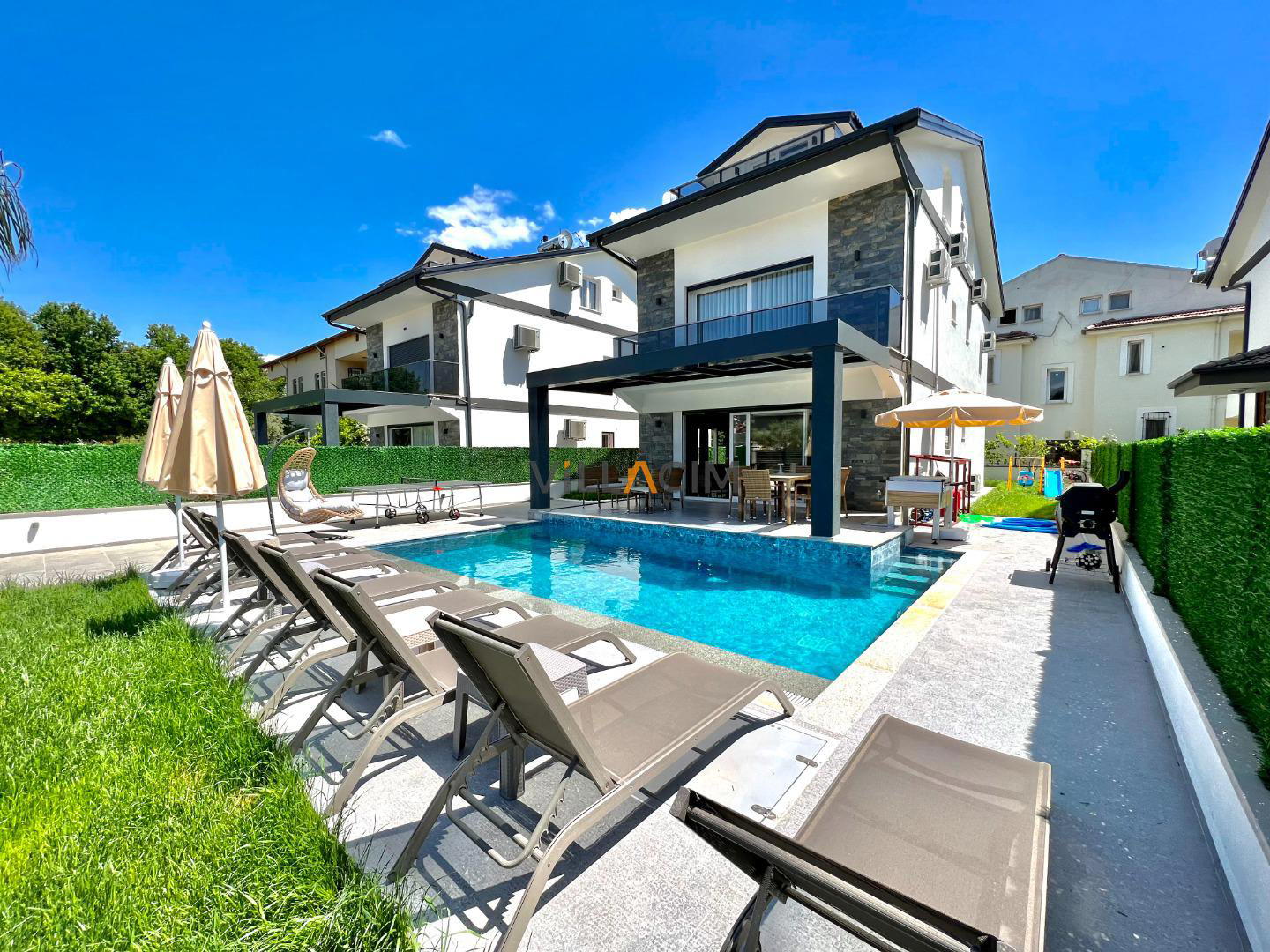 Villa Alyona