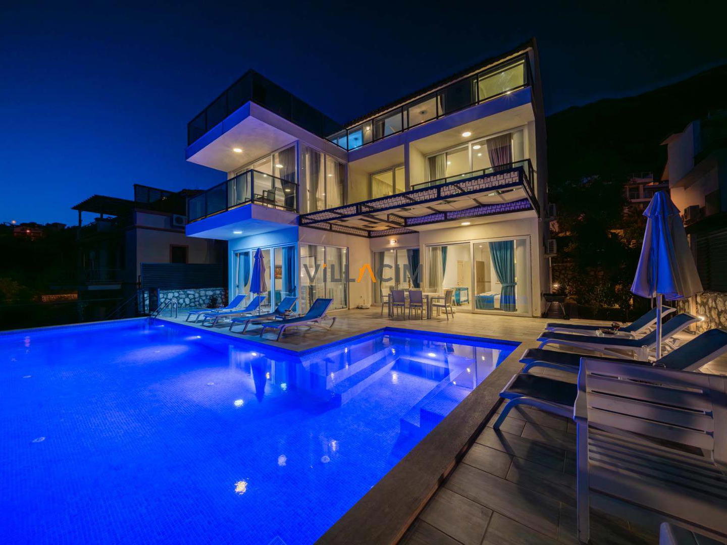 Villa Platos