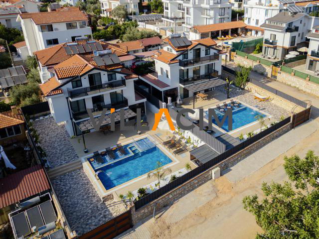 Villa Fullmoon