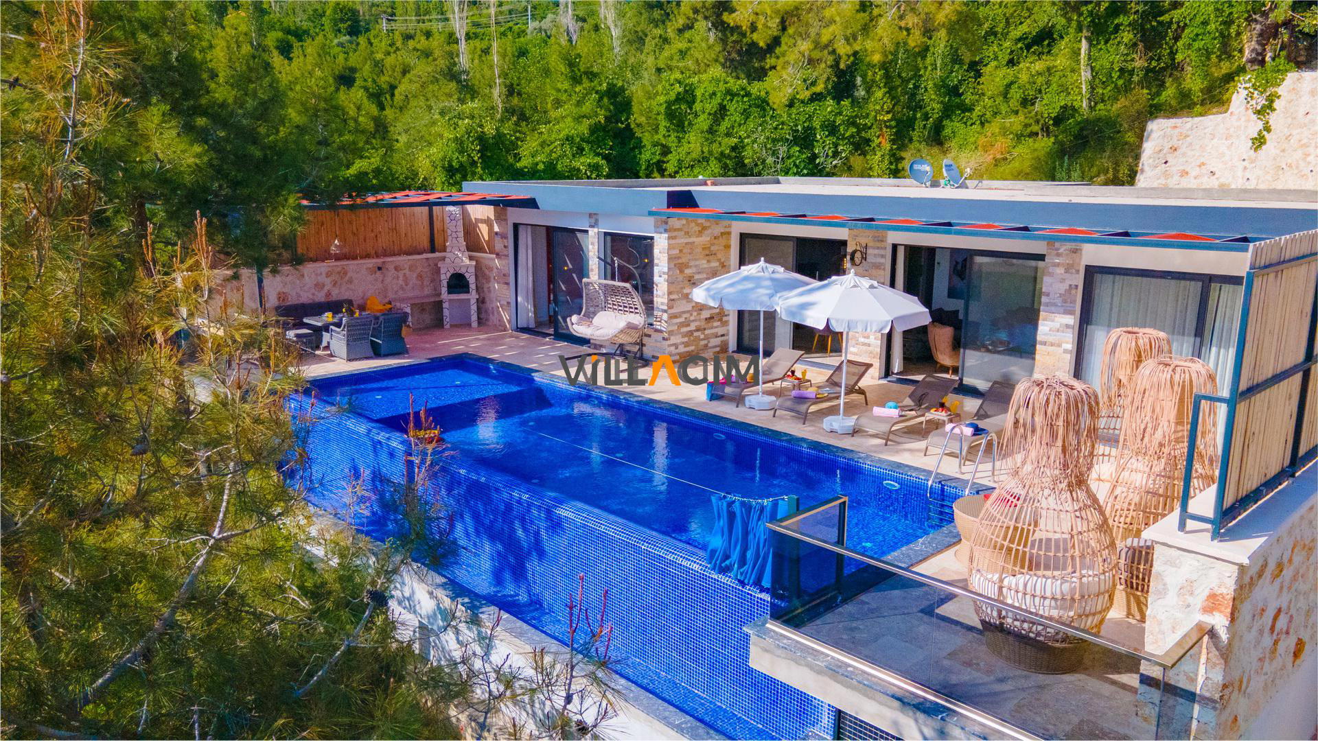 Villa Gloniya