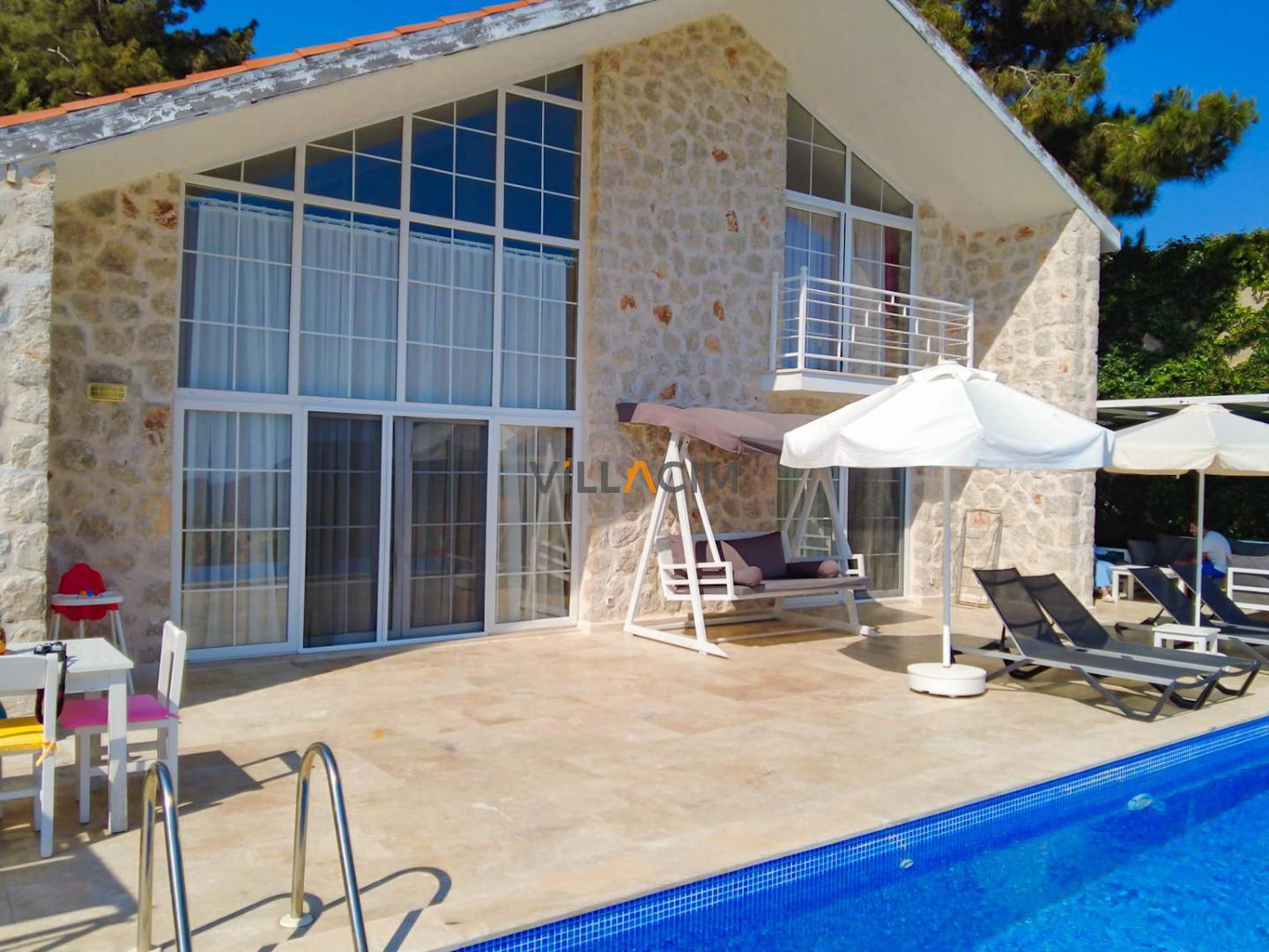 Villa Hiraya 1