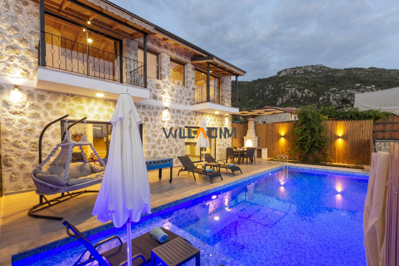 Villa Mustang Queen