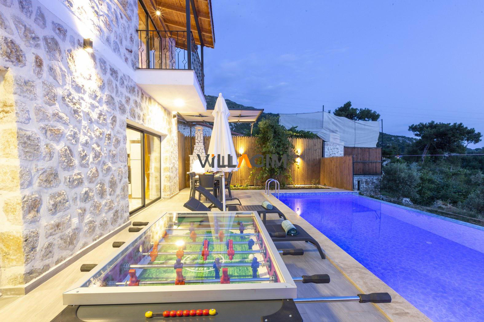 Villa Mustang Queen