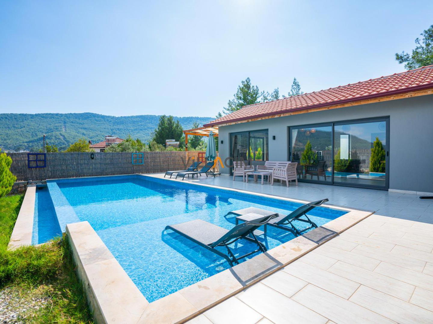 Villa Zelyus