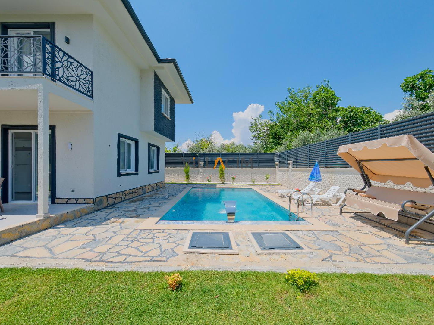 Villa Seyra 2