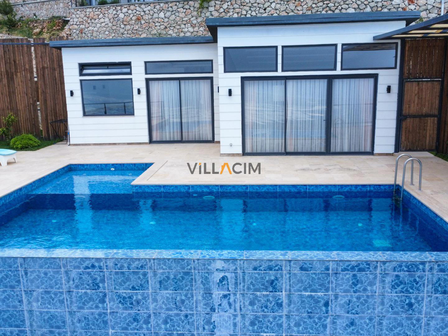 Villa Kovan 138