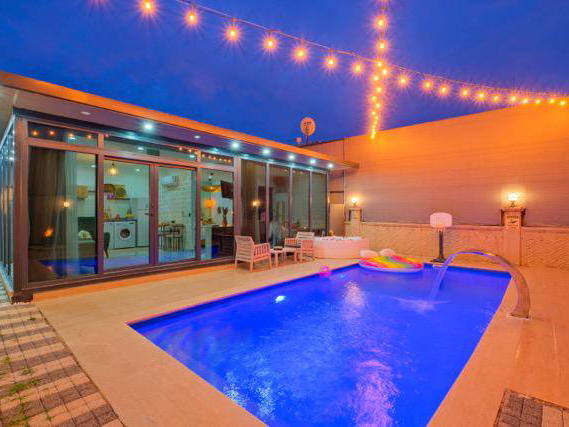 Villa Crystal