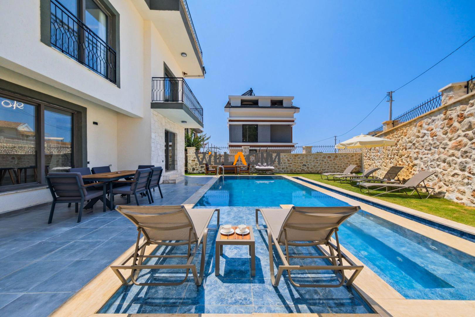 Villa Family House
